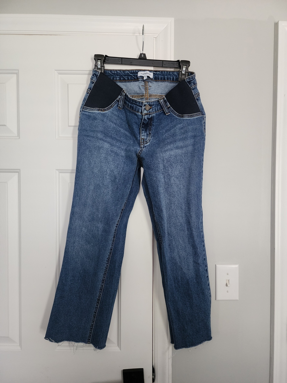Maternity Crop Wide Leg Jeans with Elastic Pocket Inserts